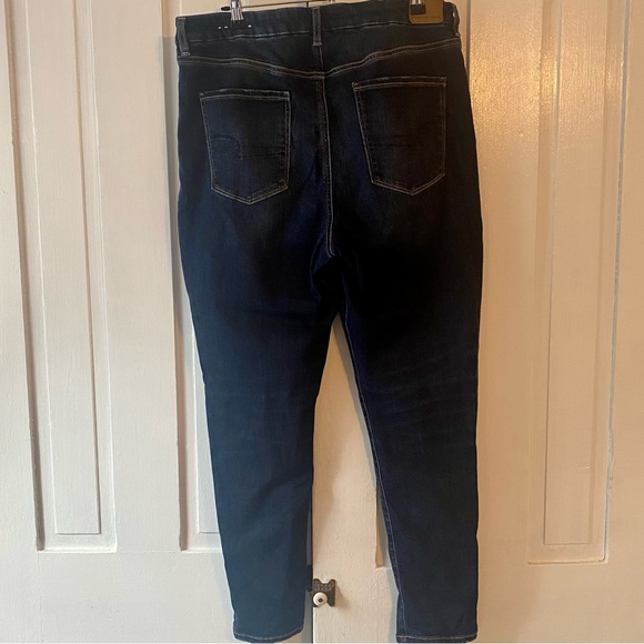 American Eagle Curvy Hi Rise Jegging - Picture 3 of 6